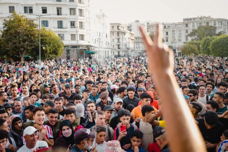انقسامات حادة تضرب "جيل زد" حول مطالبهم المطلبية