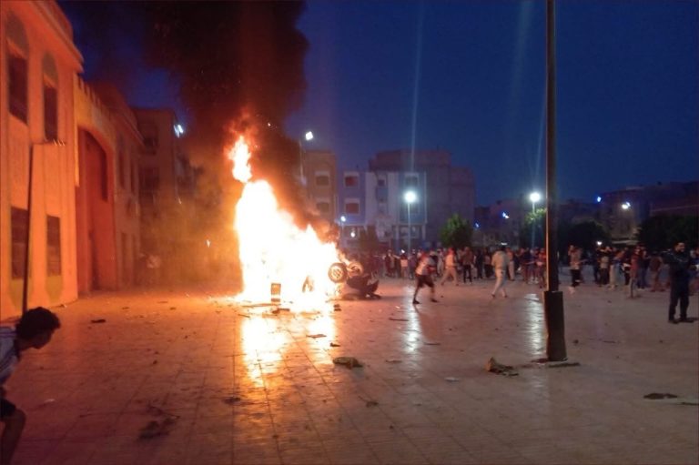شباب "جيل Z" يعلنون انسحابهم من الاحتجاجات بعد أحداث الشغب في عدة مدن