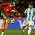 ميسي يدعم لاعبي الأرجنتين بعد خسارة تاريخية أمام المغرب