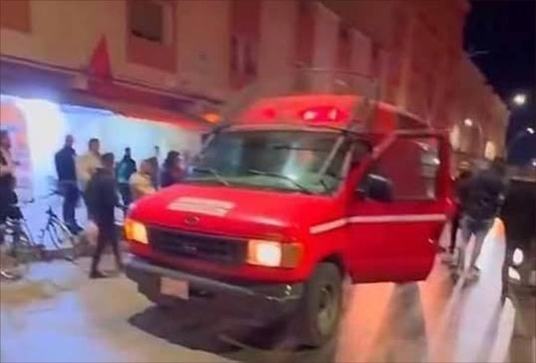وزارة الداخلية: محتجون يعرقلون سيارة إسعاف ويمنعونها من تقديم الإسعافات