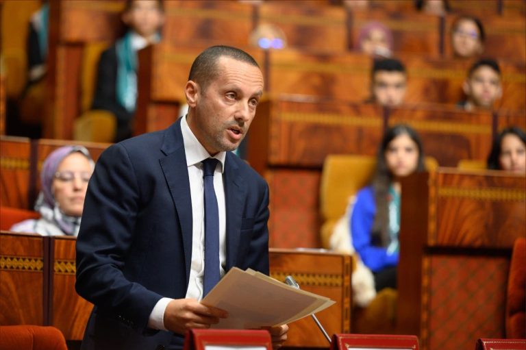 وزير الصحة يعلن عن اقتناء 876 مركبة لتعزيز القطاع الصحي وزير الصحة يعلن عن اقتناء 876 مركبة لتعزيز القطاع الصحي