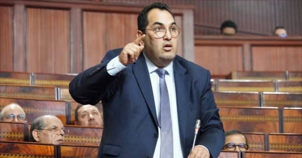 برلماني يشيد بـ"لقجع" ويشير إلى تحول في مواقف المنتقدين برلماني يشيد بـ"لقجع" ويشير إلى تحول في مواقف المنتقدين