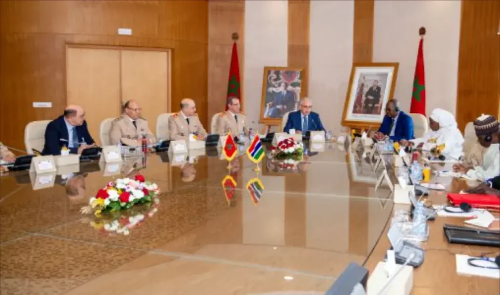 المغرب وغامبيا توقعان اتفاقًا عسكريًا لتعزيز الأمن الإقليمي والتعاون الإفريقي المغرب وغامبيا توقعان اتفاقًا عسكريًا لتعزيز الأمن الإقليمي والتعاون الإفريقي