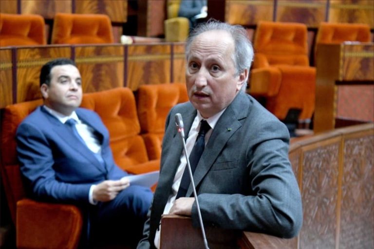 الحكومة تخصص إمكانيات كبيرة لتوفير النقل المدرسي للتلاميذ