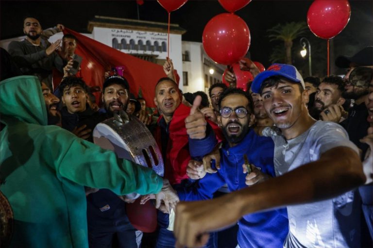 "جيل Z" الكروي يوحد المغاربة في احتفالات تاريخية