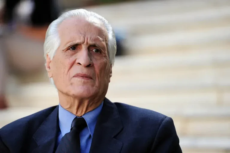 وفاة وزير الخارجية الجزائري الأسبق أحمد طالب الإبراهيمي عن عمر يناهز 93 عامًا