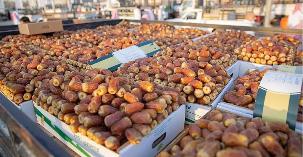 تونس تستثني المغرب من تصدير التمور في الموسم الجديد