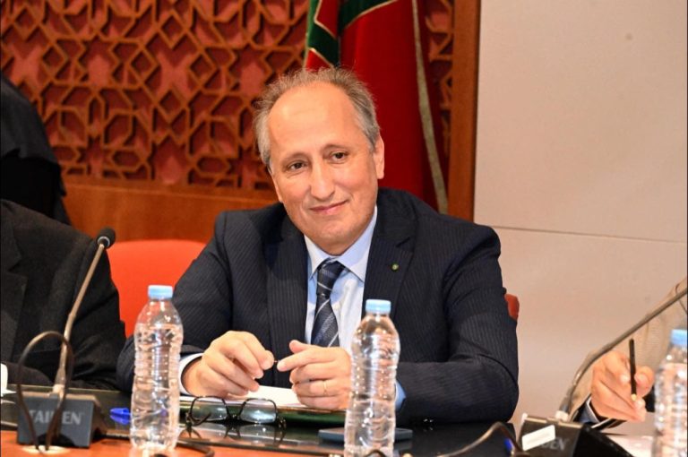 برادة يشيد بجهود المدرسين بمناسبة اليوم العالمي للمعلم ويثمن نموذج "مدارس الريادة"