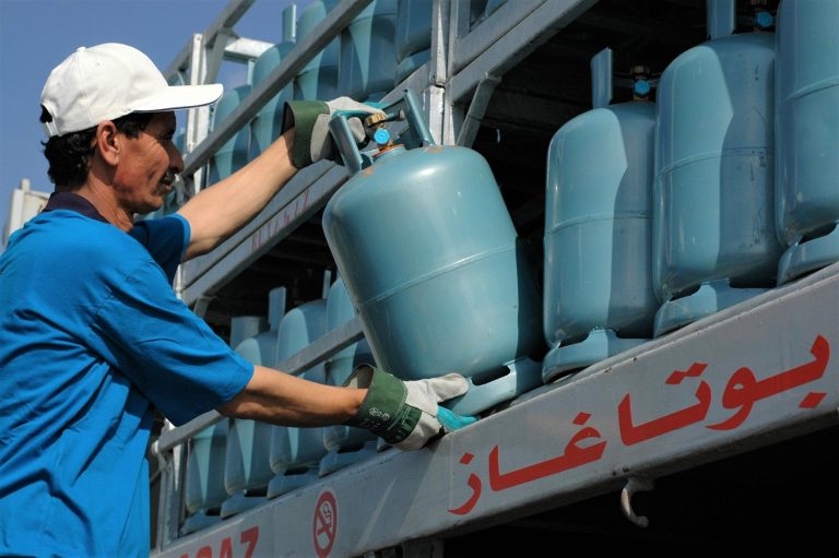 التويزي يدعو لإعادة النظر في دعم غاز البوتان: "نعطي جوج بوطات فابور للفقراء ونوفّر الفلوس" التويزي يدعو لإعادة النظر في دعم غاز البوتان: "نعطي جوج بوطات فابور للفقراء ونوفّر الفلوس"