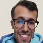 توقيف صانع المحتوى "مولينيكس" في مطار مراكش ونقله إلى طنجة