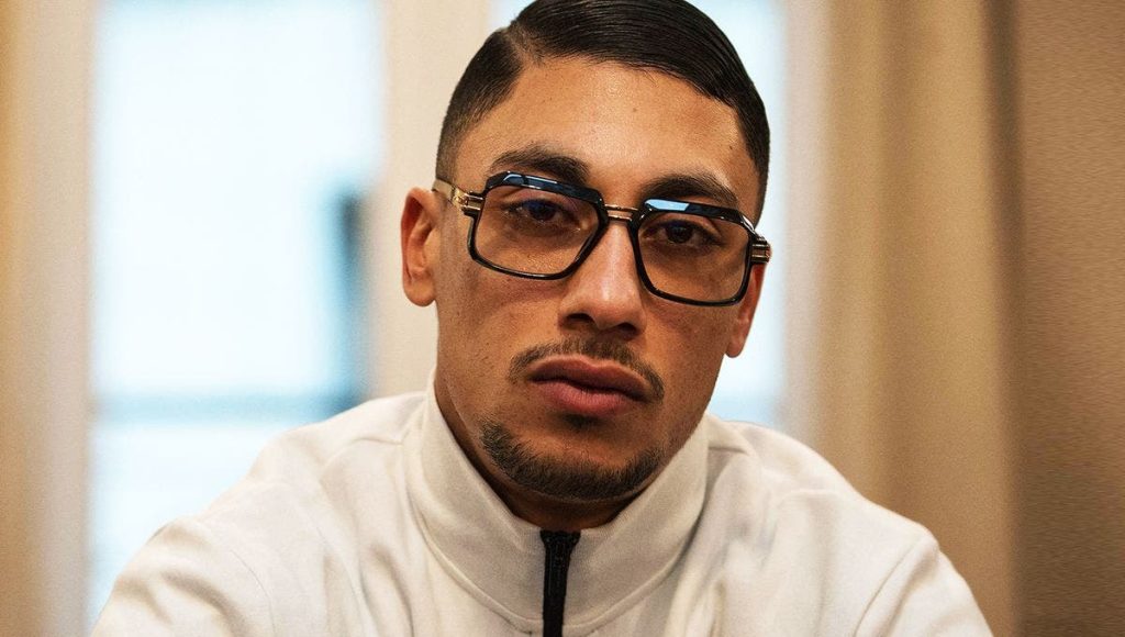 السجن 7 سنوات لمغني الراب MAES في طنجة بتهم خطيرة