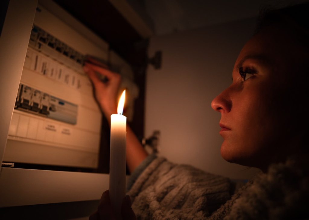 انقطاعات الكهرباء تزيد معاناة دواوير المزامزة الجنوبية بعد أزمة المياه