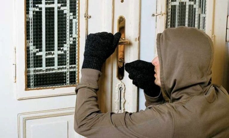 تزايد سرقات منازل أساتذة الحسيمة يثير استياءً واسعًا