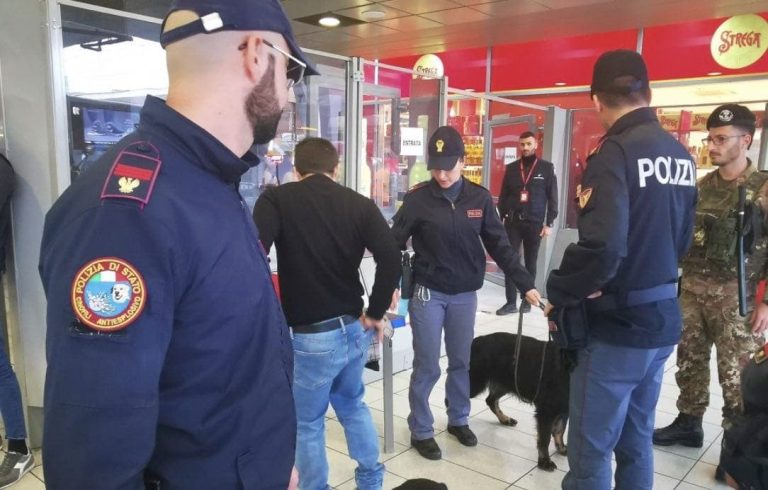 توقيف شاب مغربي بعد مقاومته لعناصر الأمن بمحطة نابولي المركزية