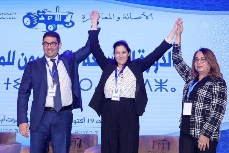 الأصالة والمعاصرة يثمّن الخطاب الملكي ويقترح جعل 31 أكتوبر عيدًا وطنيًا الأصالة والمعاصرة يثمّن الخطاب الملكي ويقترح جعل 31 أكتوبر عيدًا وطنيًا