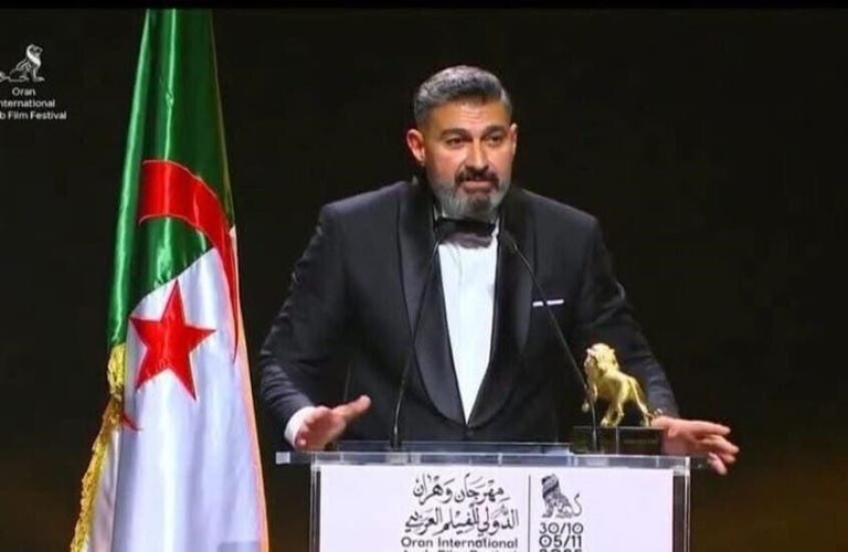 ياسر جلال يعتذر للشعب المصري بعد جدل تصريحاته عن الجزائر