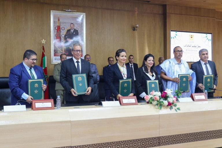 الداخلة تشهد توقيع 3 اتفاقيات لتعزيز ريادتها في الرقمنة والطاقات المتجددة