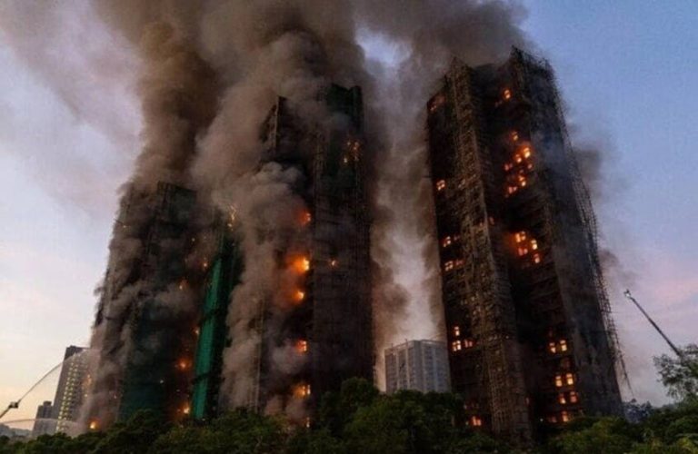 ارتفاع حصيلة ضحايا حريق هونغ كونغ إلى 55 قتيلاً ومفقودين