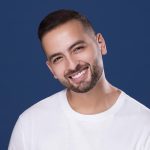 أمينوكس يعود بألبوم "AURA" الجديد: تجربة موسيقية تجمع بين الأبيض والأسود