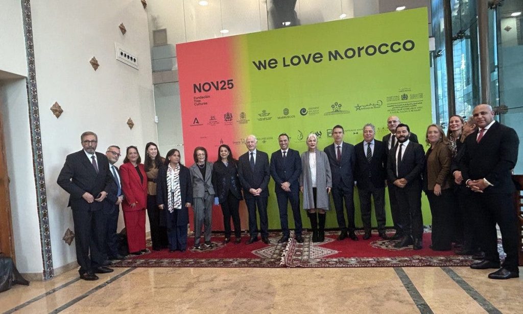 حرفيون مغاربة يعرضون إبداعاتهم في إشبيلية لتعزيز التبادل الثقافي