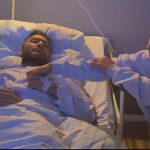 تامر حسني يعود إلى مصر لاستكمال العلاج بعد عملية جراحية