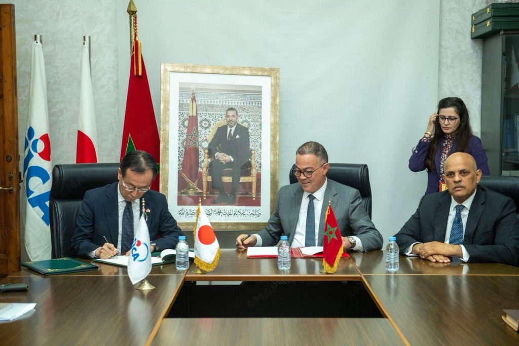 المغرب واليابان يوقعان اتفاقية قرض بـ3.9 مليار درهم لدعم مشروع الري في الغرب