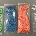 توقيف شخصين في أكادير بتهمة حيازة وترويج المخدرات