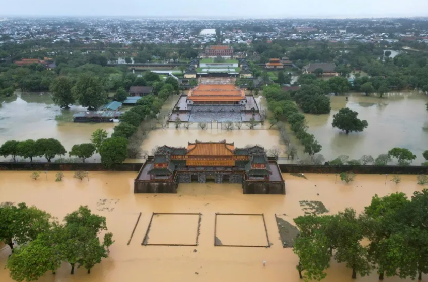 فيتنام: 55 قتيلاً و13 مفقودًا جراء فيضانات وانهيارات أرضية