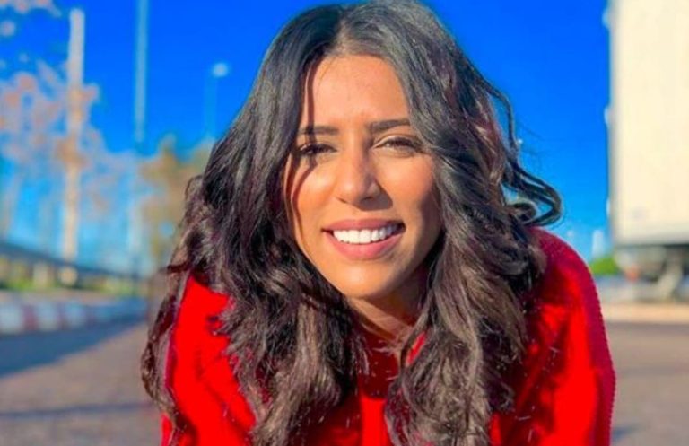 رجاء بلمير تفاجئ جمهورها بمسابقة تذاكر لحفلها في "عيطة بلادي"