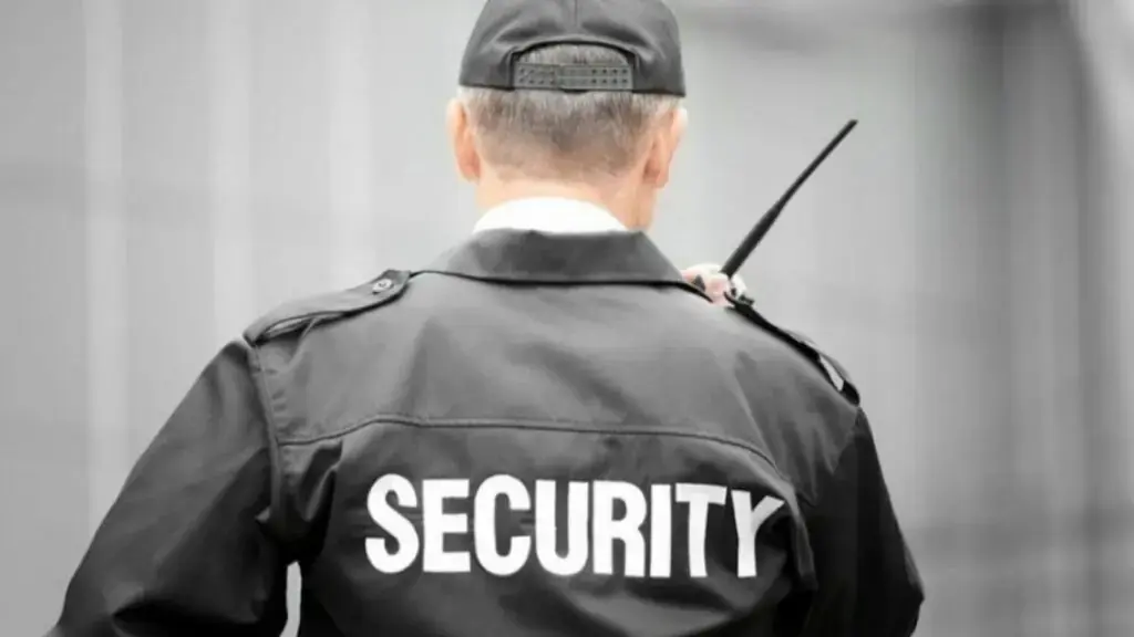 الجامعة الوطنية للصحة بالشرق تُدين تخفيض حراس الأمن وتُحذر من تدهور السلامة الصحية