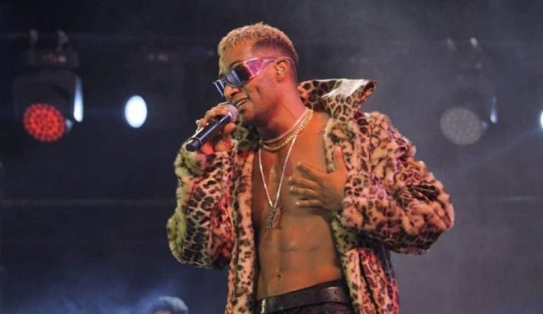 محمد رمضان يعود بـ"ديو" مع إيليا بعد أيام من وفاة والده