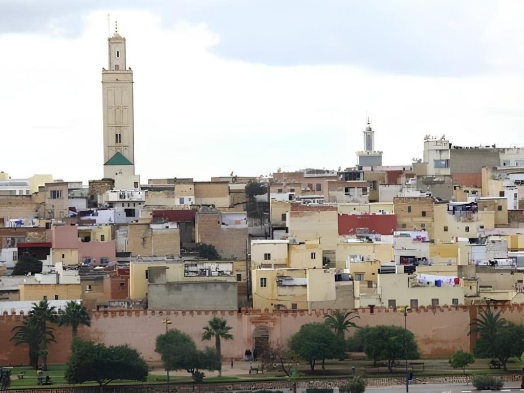 جامع باب بردعيين بمكناس بدون مرحاض منذ سنوات.. والمواطنون يطالبون بتدخل وزارة الأوقاف