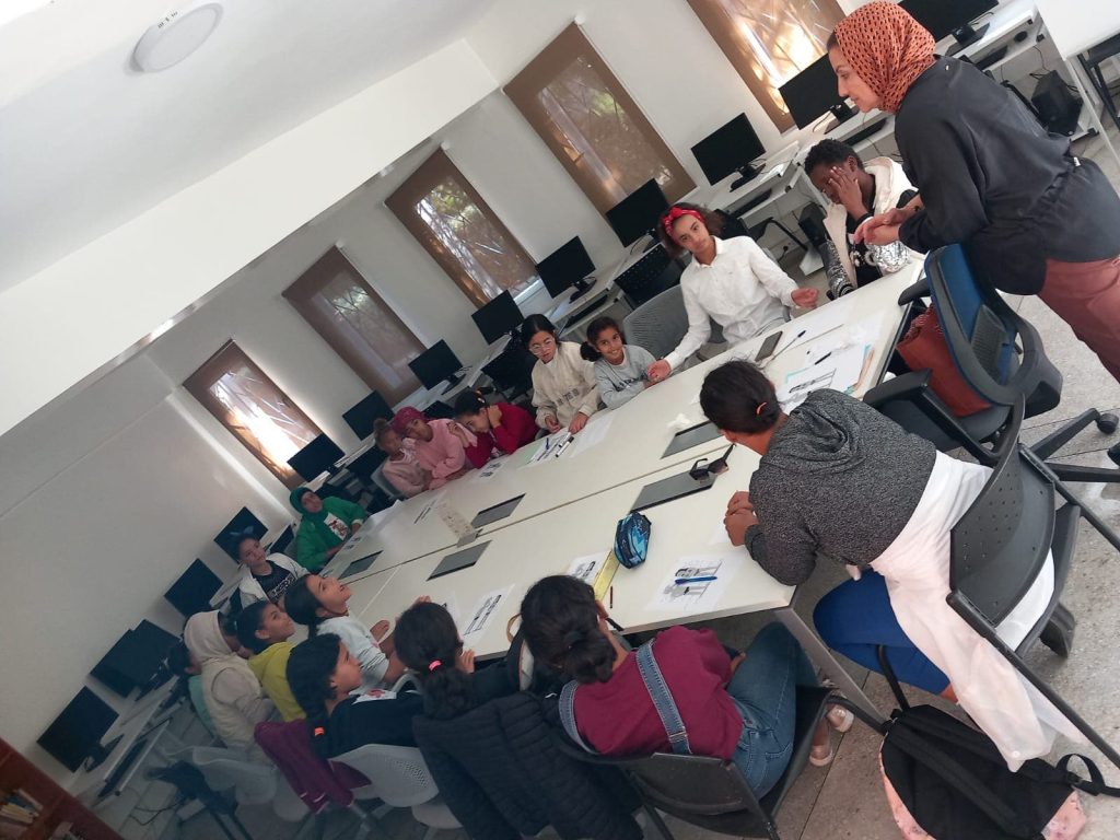 جمعية "بيتي" تختتم مشروعًا لحماية الطفولة استفاد منه 873 طفلاً و386 أسرة