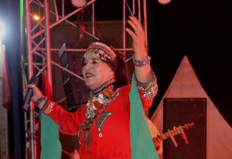 تزنيت: تبعمرانت تلهب حماس الجماهير في احتفال خمسينية المسيرة الخضراء