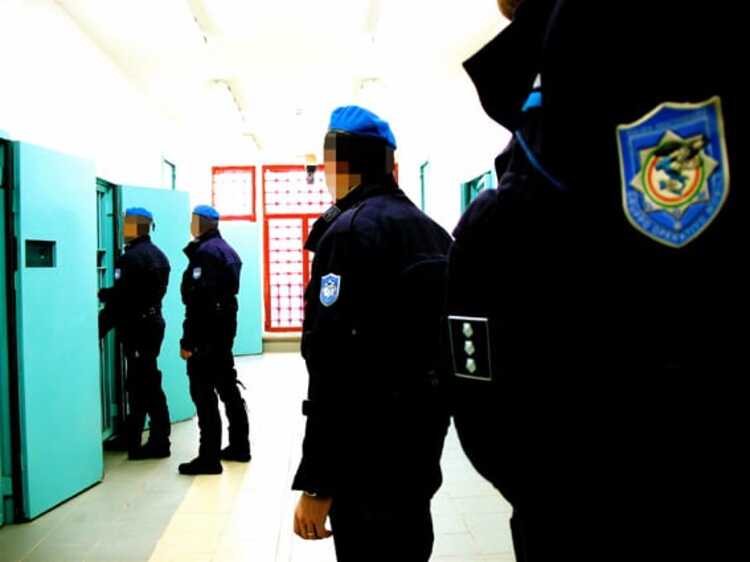 تحقيق في إيطاليا بعد العثور على جثة سجين مغربي داخل زنزانته