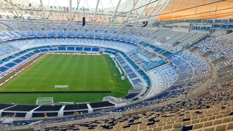 ملعب طنجة الكبير يستعد لاستقبال مباراة المغرب والموزمبيق بعد انتهاء الترميم