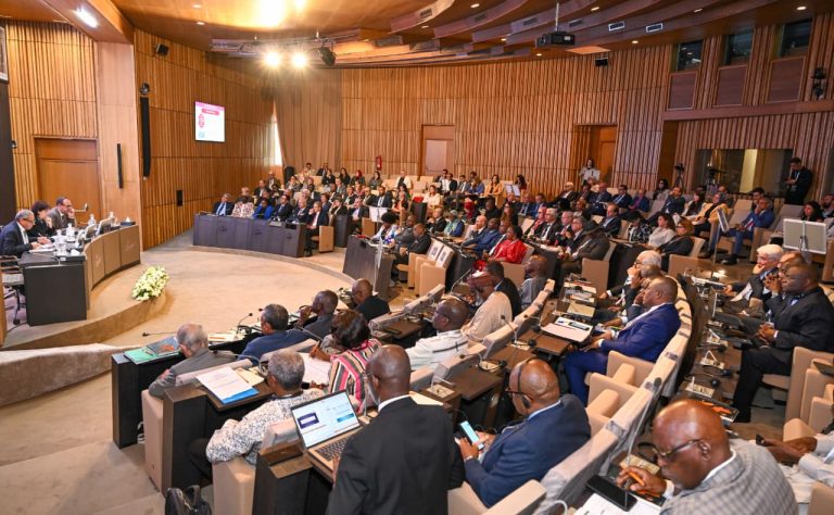 خبراء من 15 دولة إفريقية يبحثون بالرباط سبل تجديد الرؤية التربوية للقارة