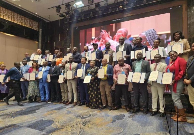 الرحموني يشارك في منتدى صيني إفريقي لبحث سبل الحد من الفقر والتنمية المستدامة