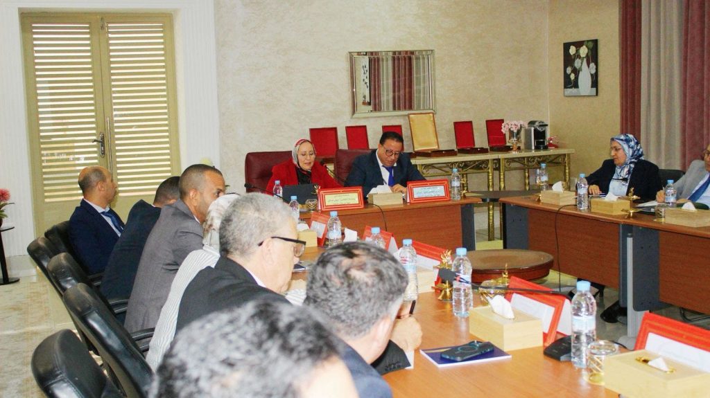 بني ملال تحتضن لقاءً للموثقين والقضاة لتعزيز الأمن القانوني والرقمي