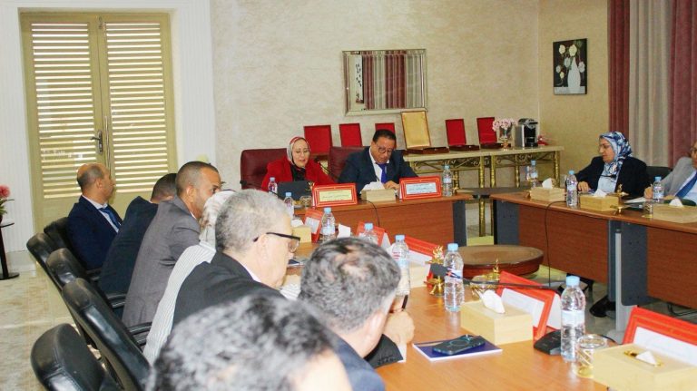 بني ملال تحتضن لقاءً للموثقين والقضاة لتعزيز الأمن القانوني والرقمي