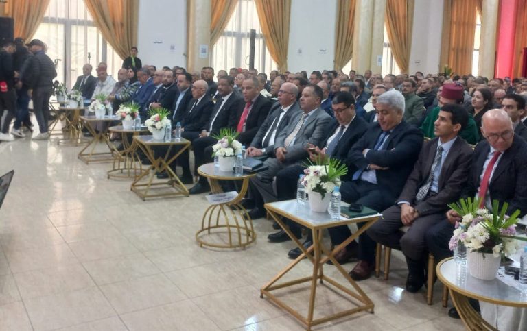 تاونات تطلق برنامجًا تنمويًا جديدًا في لقاء تشاوري موسع