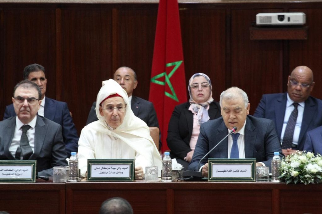 والي مراكش-آسفي الجديد يعفي مدير ديوانه في أولى قراراته الإدارية