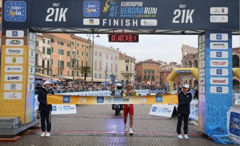 العداء المغربي مبارك والراس يتوّج بلقب نصف ماراثون فيرونا الدولي