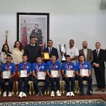 عامل عمالة المضيق-الفنيدق يكرّم فريق جمعية الأوائل بعد فوزه بكأس العرش للفوتسال