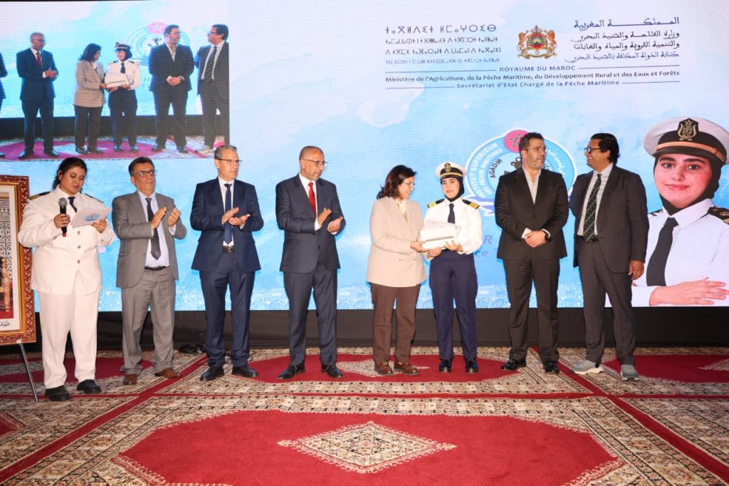 الدريوش تترأس حفل تخريج طلبة المعهد العالي للصيد البحري بأكادير
