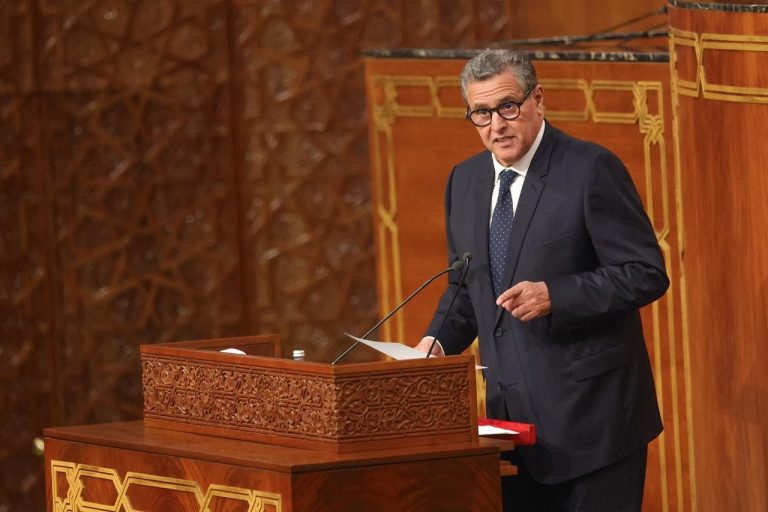 أخنوش: الملك محمد السادس بنى نموذجًا مغربيًا صاعدًا على مدى 26 عامًا