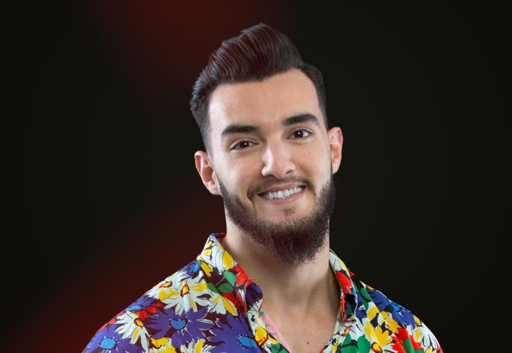 زهير بهاوي يشوّق جمهوره لعمل فني جديد بـ"بابا أفريكا"