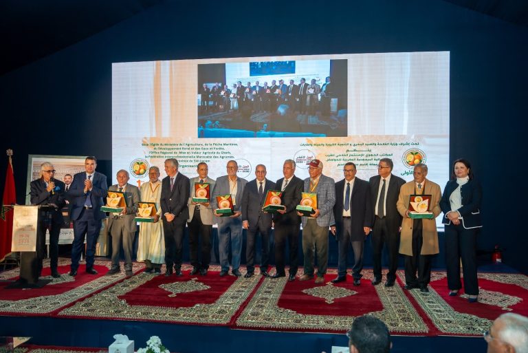 وزارة الفلاحة و"ماروك-سيتروس" توقعان اتفاقية لتعزيز إنتاج الحوامض