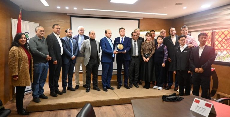 وفد اقتصادي صيني رفيع المستوى يبحث فرص الاستثمار بجهة فاس-مكناس