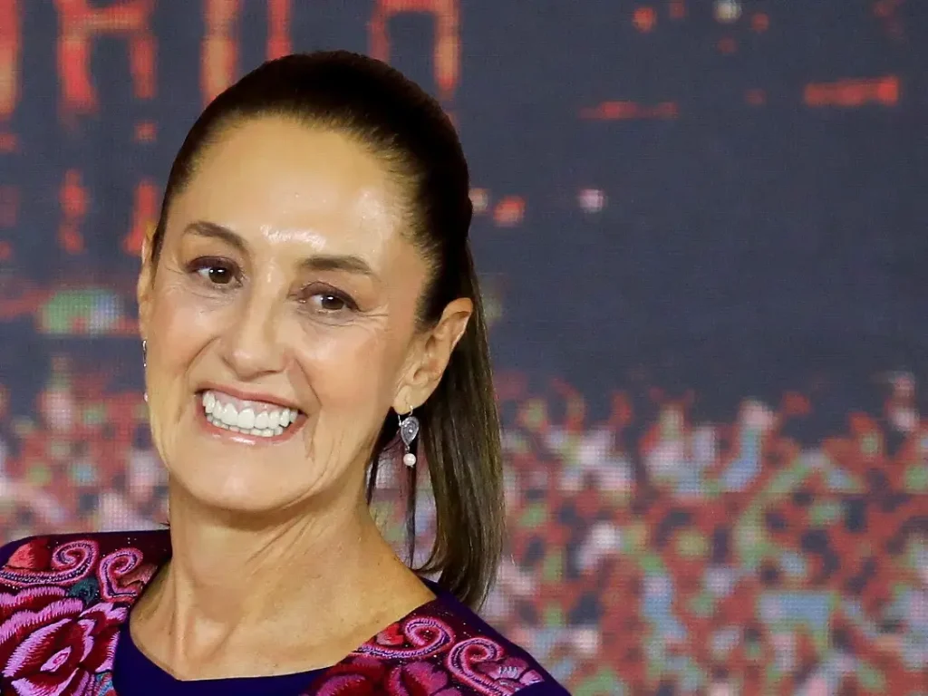 رئيسة المكسيك ترفع دعوى قضائية ضد رجل تحرش بها في الشارع